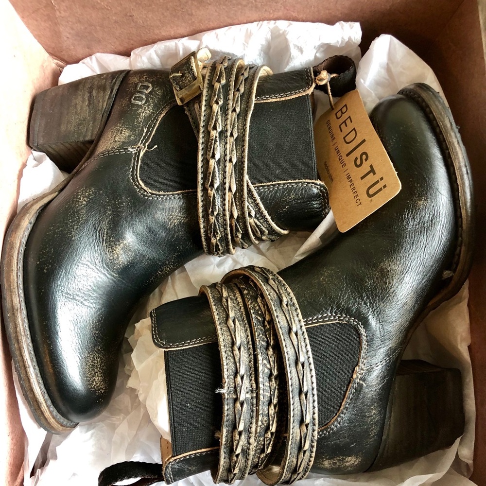 NEW Bed | Stü Lorn Black Rustic Boots Size 6